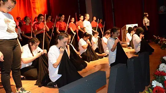 Atatürk muhteşem oratoryo ile anıldı