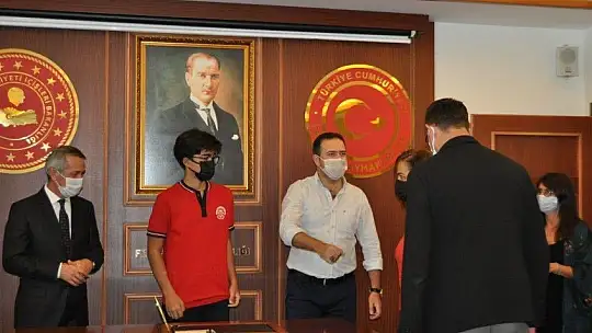 Dereceye giren öğrenciler ödüllendirildi