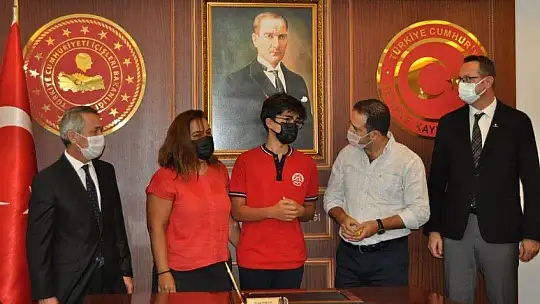 Dereceye giren öğrenciler ödüllendirildi