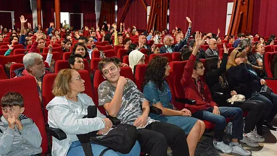 Matematiği kendine özgü yöntemlerle anlattı