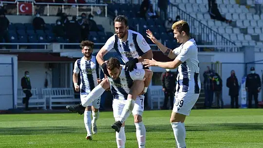 Kaptan Anıl, arkadaşına 'Kart görme' diye bağırdı