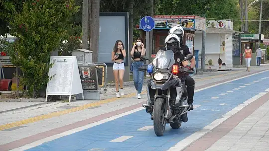 Gençlere 4 Saat İzin Yetmedi