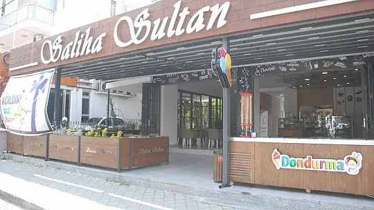 Evlere Tatlı Servisi Yapılıyor