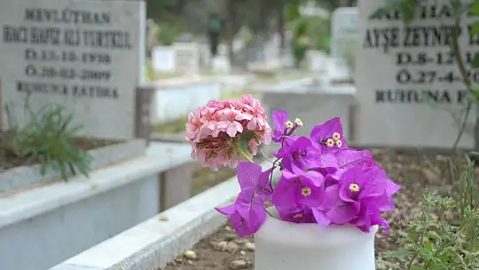 Mezarlık Ziyaretleri Bugünden Yapıldı