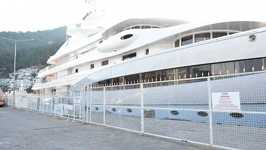 'Mayan Queen' Fethiye'de gün boyu yakıt aldı