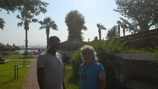 PATRİCK ETOGA FETHİYE'DE TATİL YAPIYOR