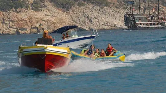 FETHİYE'DE BAYRAM YOĞUNLUĞU