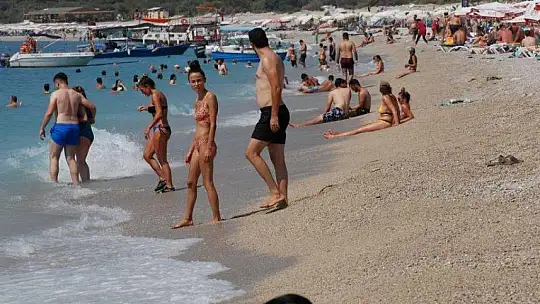 ÖLÜDENİZ SAHİLLERİ HALA CIVIL CIVIL