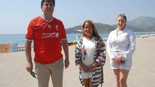 LİVERPOOL BELEDİYE BAŞKANI YAMAÇ PARAŞÜTÜ İLE UÇTU