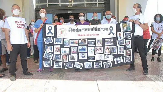 SAĞLIK ÇALIŞANLARI 'YÖNETEMİYORSUNUZ, TÜKENİYORUZ'