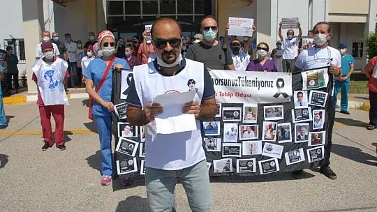 SAĞLIK ÇALIŞANLARI 'YÖNETEMİYORSUNUZ, TÜKENİYORUZ'