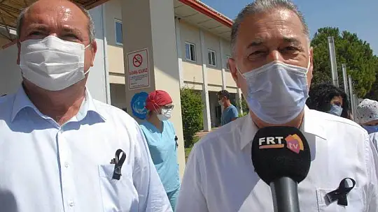 SAĞLIK ÇALIŞANLARI 'YÖNETEMİYORSUNUZ, TÜKENİYORUZ'