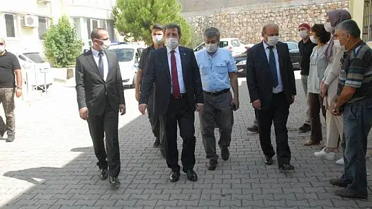 VALİ TAVLI, MUHTARLARIN SORUNLARINI DİNLEDİ