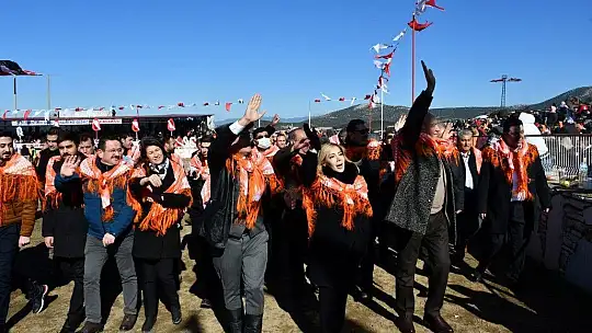 Yatağan'da develer güreşti