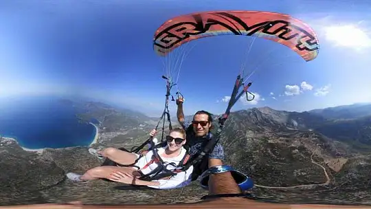 BAŞKAN YARDIMCISI DA UÇTU