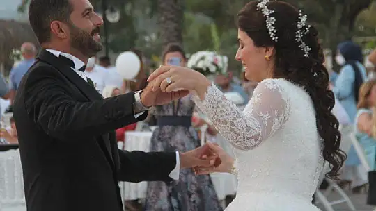 Eski Başkan Saatcı oğlunu evlendirdi