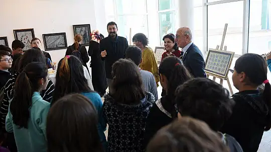 Ebru Sergisi Açıldı