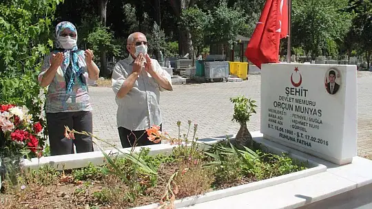Şehit Ailelerinin Hüzünlü Bayramı