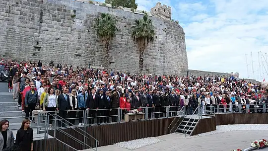 23 Nisan çoşkuyla kutlandı