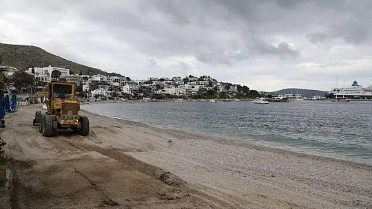 Belediye Halk Plajlarında Son Hazırlıklar