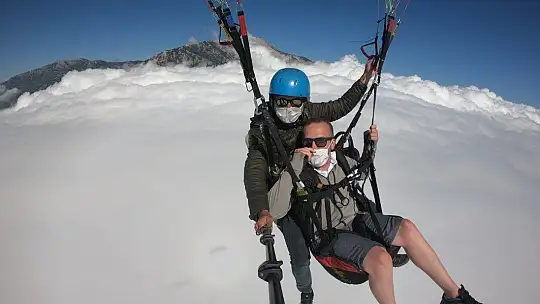 FETHİYE'DE GÖKYÜZÜNDE EVLİLİK TEKLİFİ