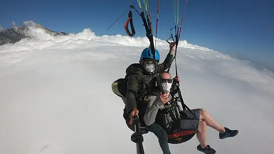 FETHİYE'DE GÖKYÜZÜNDE EVLİLİK TEKLİFİ