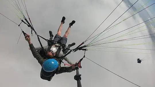 FETHİYE'DE GÖKYÜZÜNDE EVLİLİK TEKLİFİ