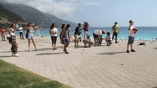 FETHİYE'DE GÖKYÜZÜNDE EVLİLİK TEKLİFİ