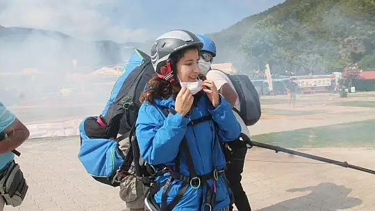 FETHİYE'DE GÖKYÜZÜNDE EVLİLİK TEKLİFİ