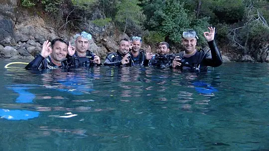 Denizaltında Muhteşem Sergi