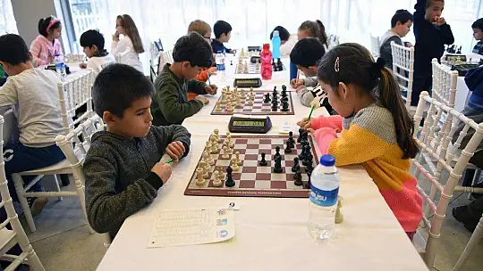 Fethiye Belediyesi Satranç Turnuvası Başladı