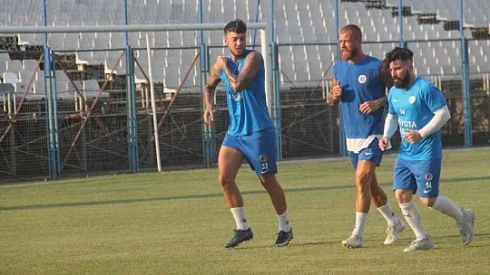 Kurtuluş, 'Kulüpler ve futbolcular mağdur oldu'