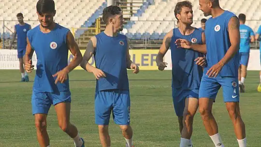 Kurtuluş, 'Kulüpler ve futbolcular mağdur oldu'