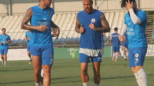 Kurtuluş, 'Kulüpler ve futbolcular mağdur oldu'