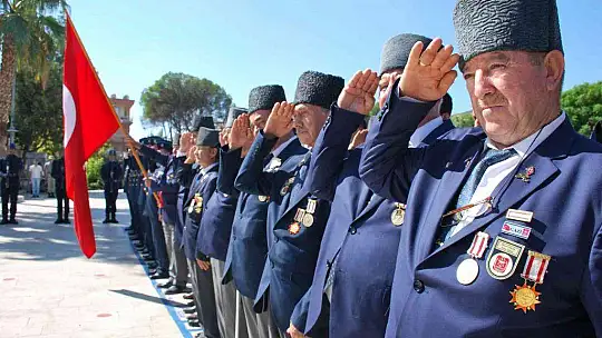 Gazi Saban: 'Şehit ve gaziler toprağı vatan insanı ulus yapan değerlerdir'