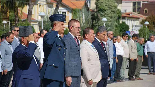 Gazi Saban: 'Şehit ve gaziler toprağı vatan insanı ulus yapan değerlerdir'
