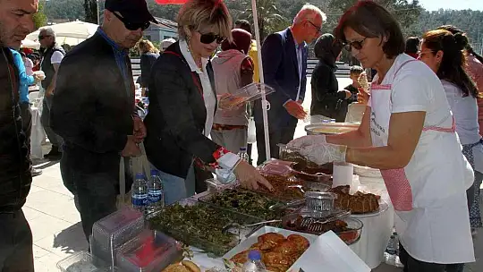 Göcek'te ot yemekleri festivaline ilgi yoğun oldu