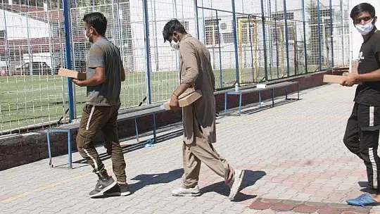 Fethiye'de ormanlık alanda 54 kaçak göçmen yakalandı