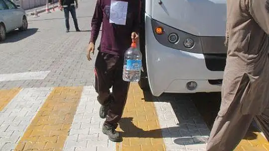 Fethiye'de ormanlık alanda 54 kaçak göçmen yakalandı