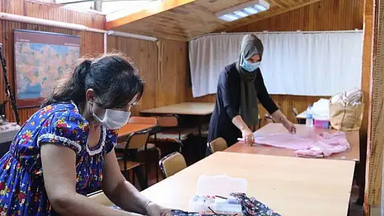 PANDEMİYE RAĞMEN KURSLAR DEVAM EDİYOR