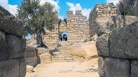 HERAKLEİA KAZILARI DEĞERLENDİRİLDİ