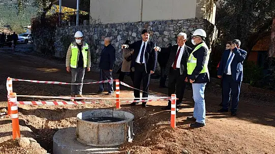 Karaca, 'Cumhuriyet tarihinin en büyük yatırımlarını yapıyoruz'