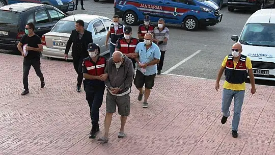 İki kişinin ölümünden sorumlu kaçak alkol satan üç şüpheli yakalandı