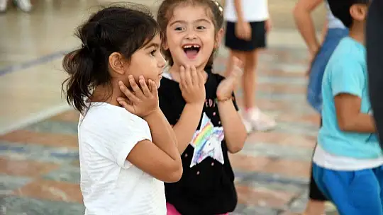 Mine Kırıkkanat ve Mustafa Hoş Fethiye'de Söyleşide Buluştu