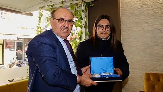 Başkan Otgöz'den ajans muhabirlerine ziyaret