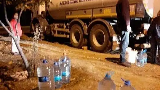 AK Parti İlçe Başkanı'ndan MUSKİ'ye su tepkisi