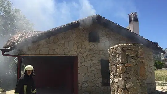 Menteşe'de binada çıkan yangın söndürüldü