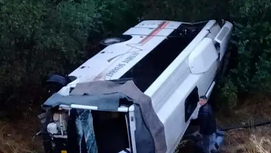 Fethiye'ye gelen otobüs şarampole uçtu