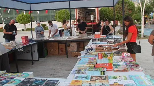 Stantlar haftada 2 gün kurulmaya devam ediyor