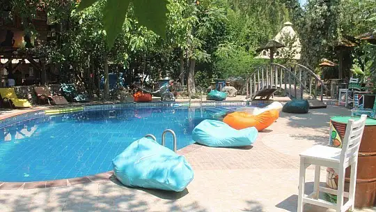 BU KAMPTA SANAT VE DOĞA İÇ İÇE